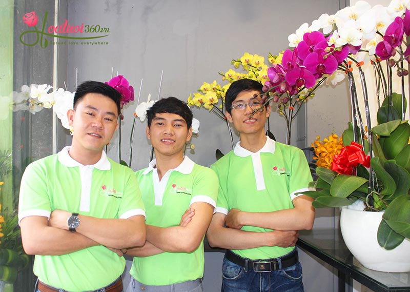 Nhân viên tại Shop hoa sinh nhật - Hoa tươi 360 -1